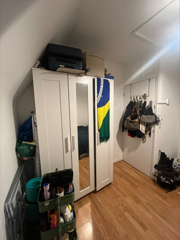 Room Loughborough Road in Greater London