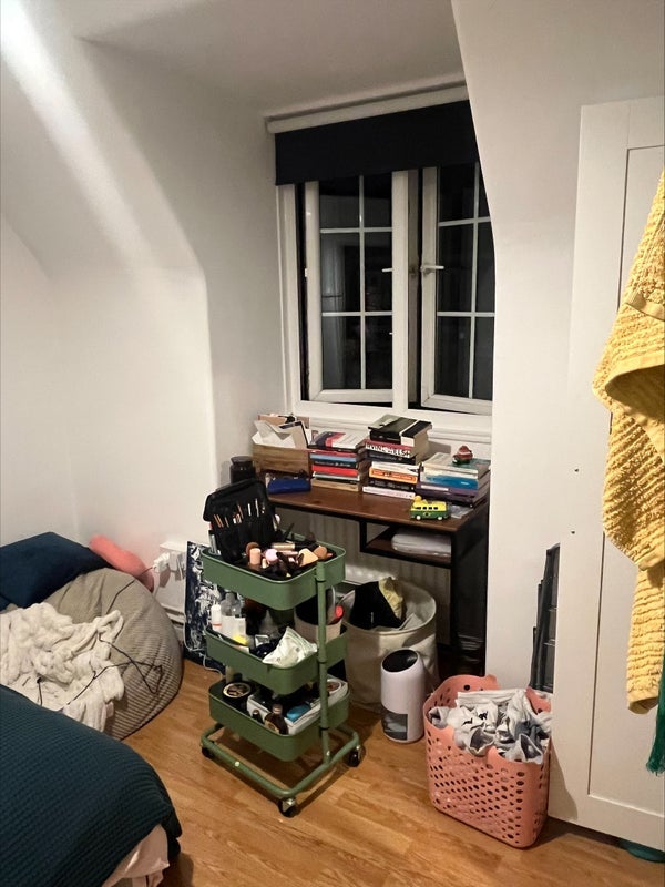 Room Loughborough Road in Greater London