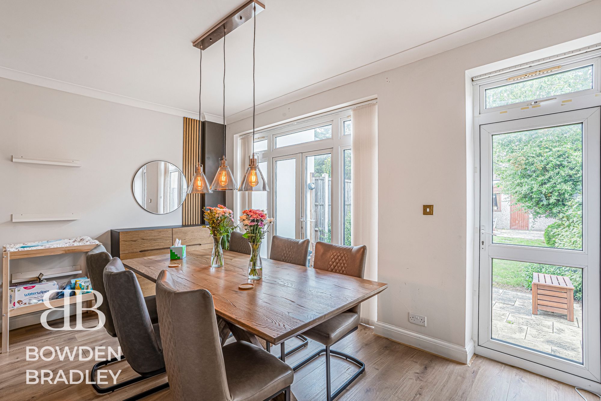 House Stradbroke Grove in Greater London