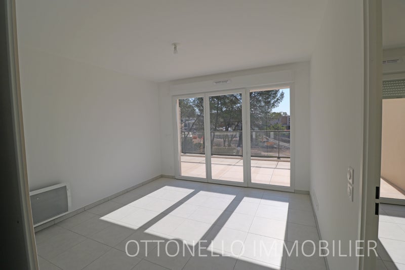Appartement Chemin de la Bouverie - G77 à Roquebrune-sur-Argens