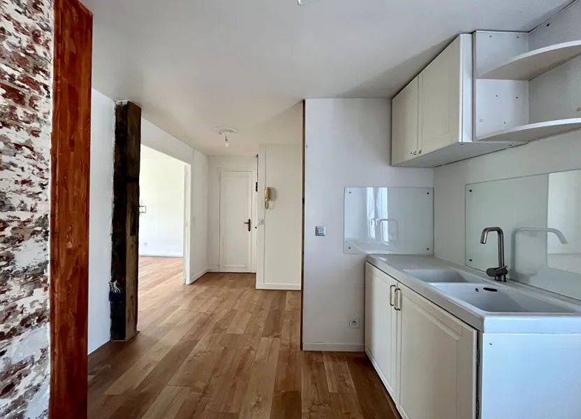 Flat Boulevard de Charonne in Paris