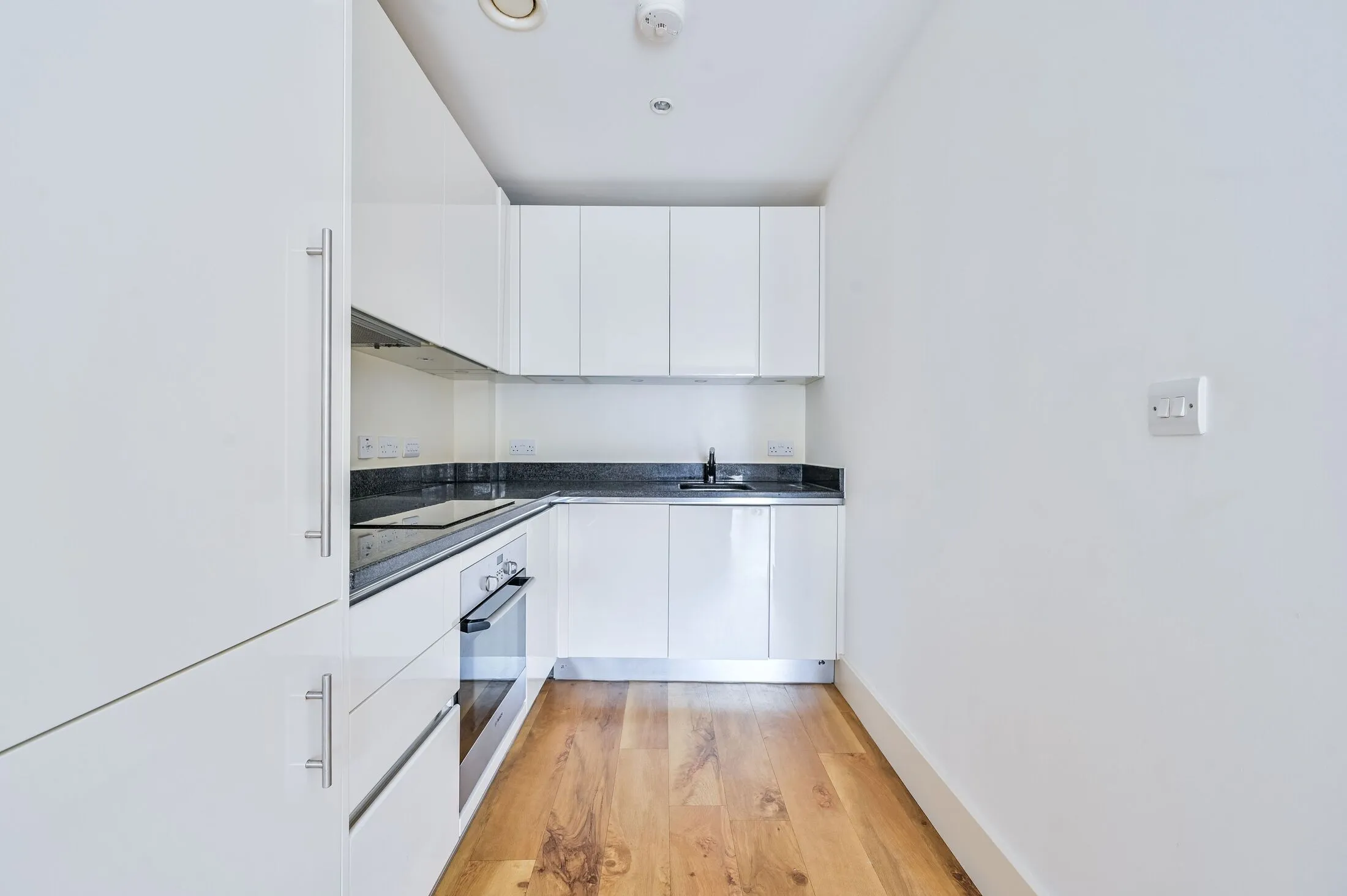 Flat Duke of Wellington Avenue in Greater London