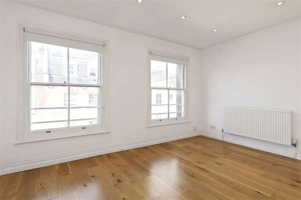 Flat Exmouth Market in Greater London