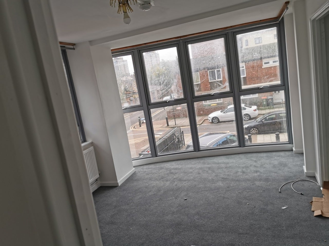 Flat Pelly Road in Greater London