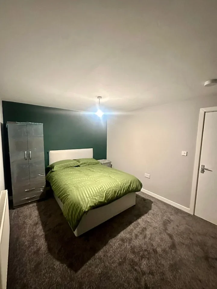Room West Heath Road in Birmingham