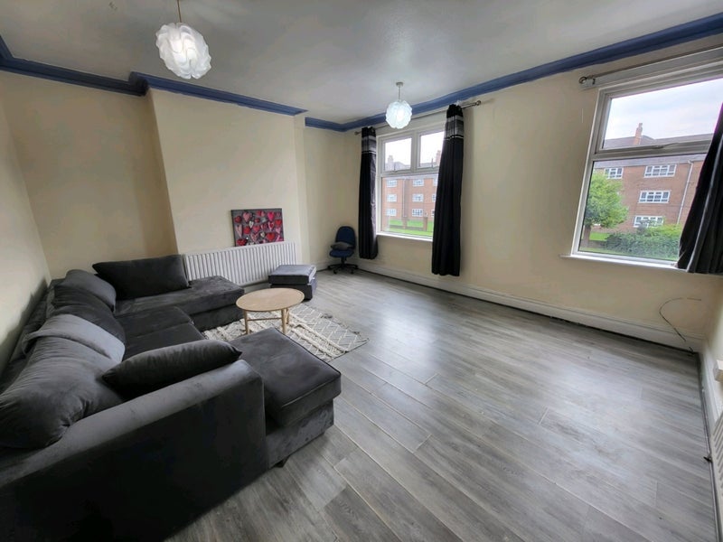 Room Chester Road in Trafford