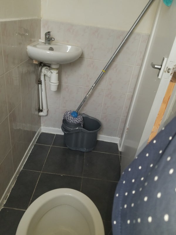 Room Barcombe Avenue in Greater London