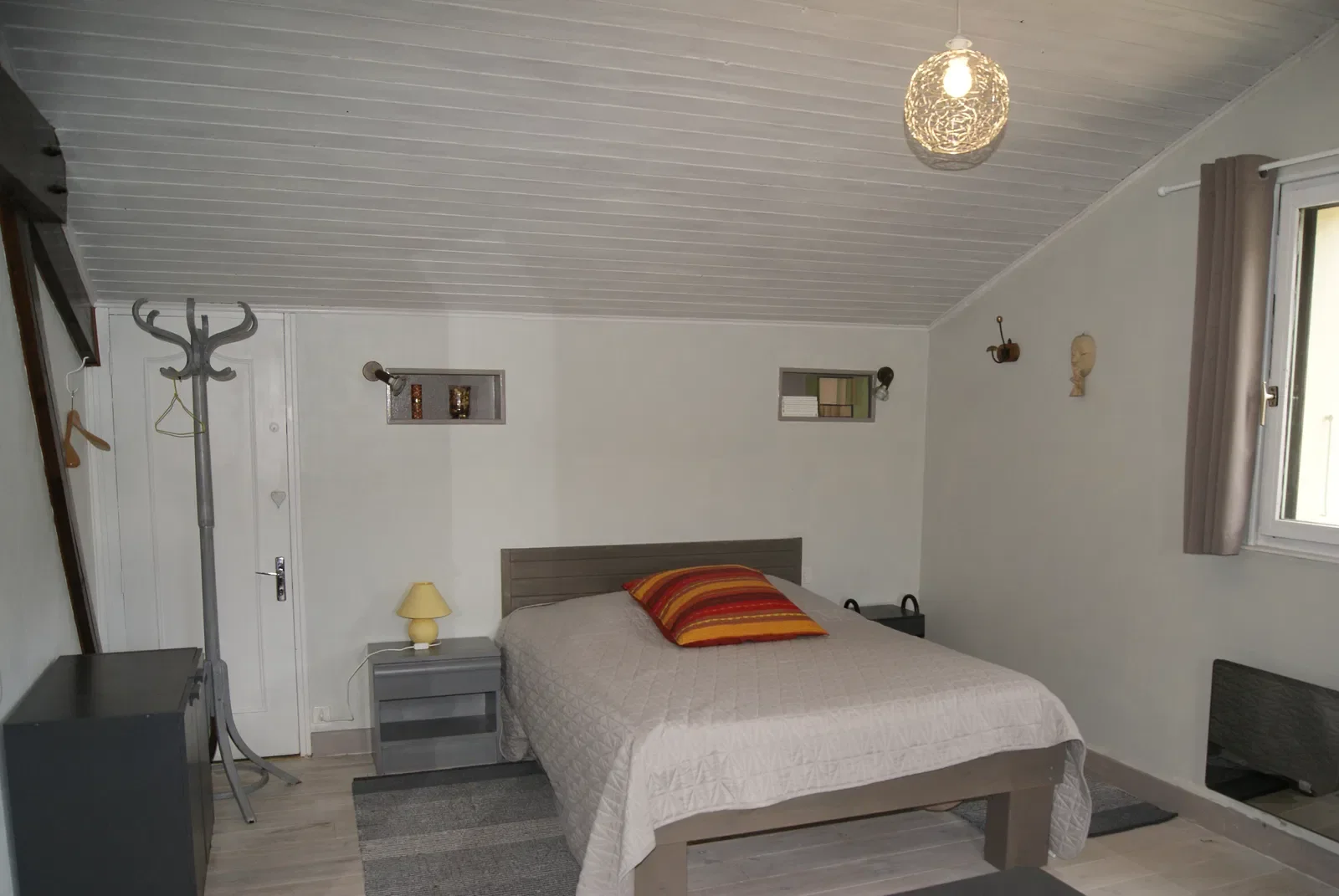 Room Route de Vals-les-Bains in Accons