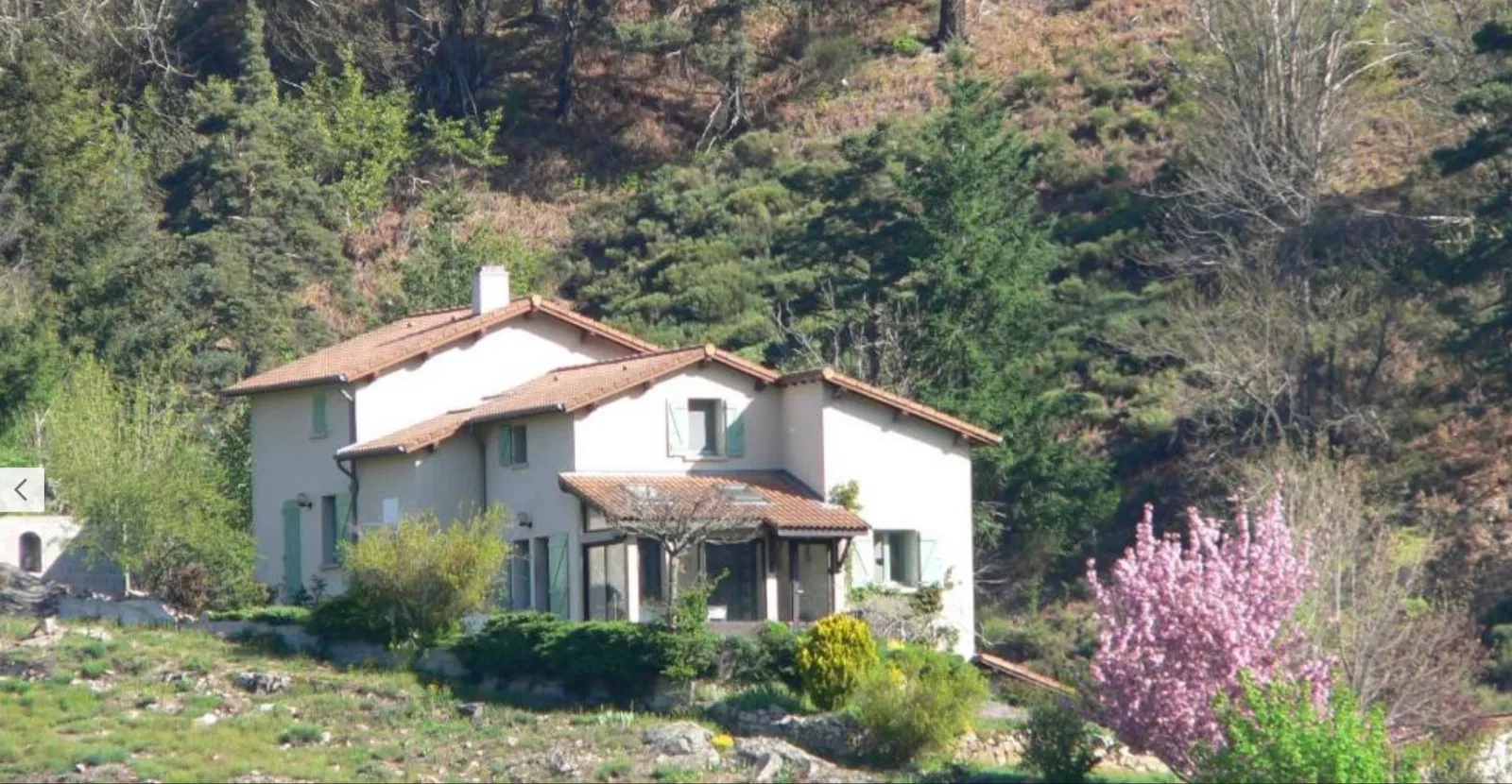 Room Route de Vals-les-Bains in Accons