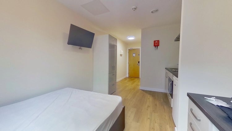 Flat Avalon Court in Nottingham