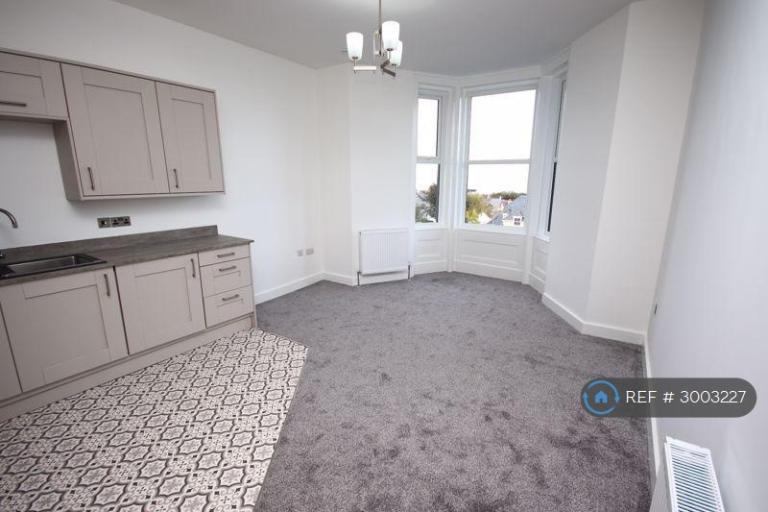 Flat Brookside Close in Penmaenmawr