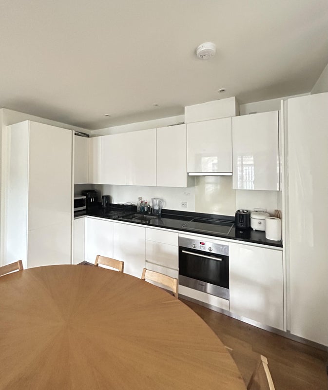 Flat Penny Brookes Street in Greater London