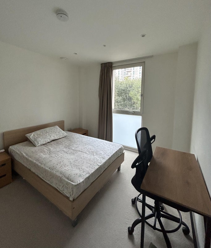 Flat Penny Brookes Street in Greater London