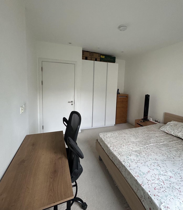 Flat Penny Brookes Street in Greater London