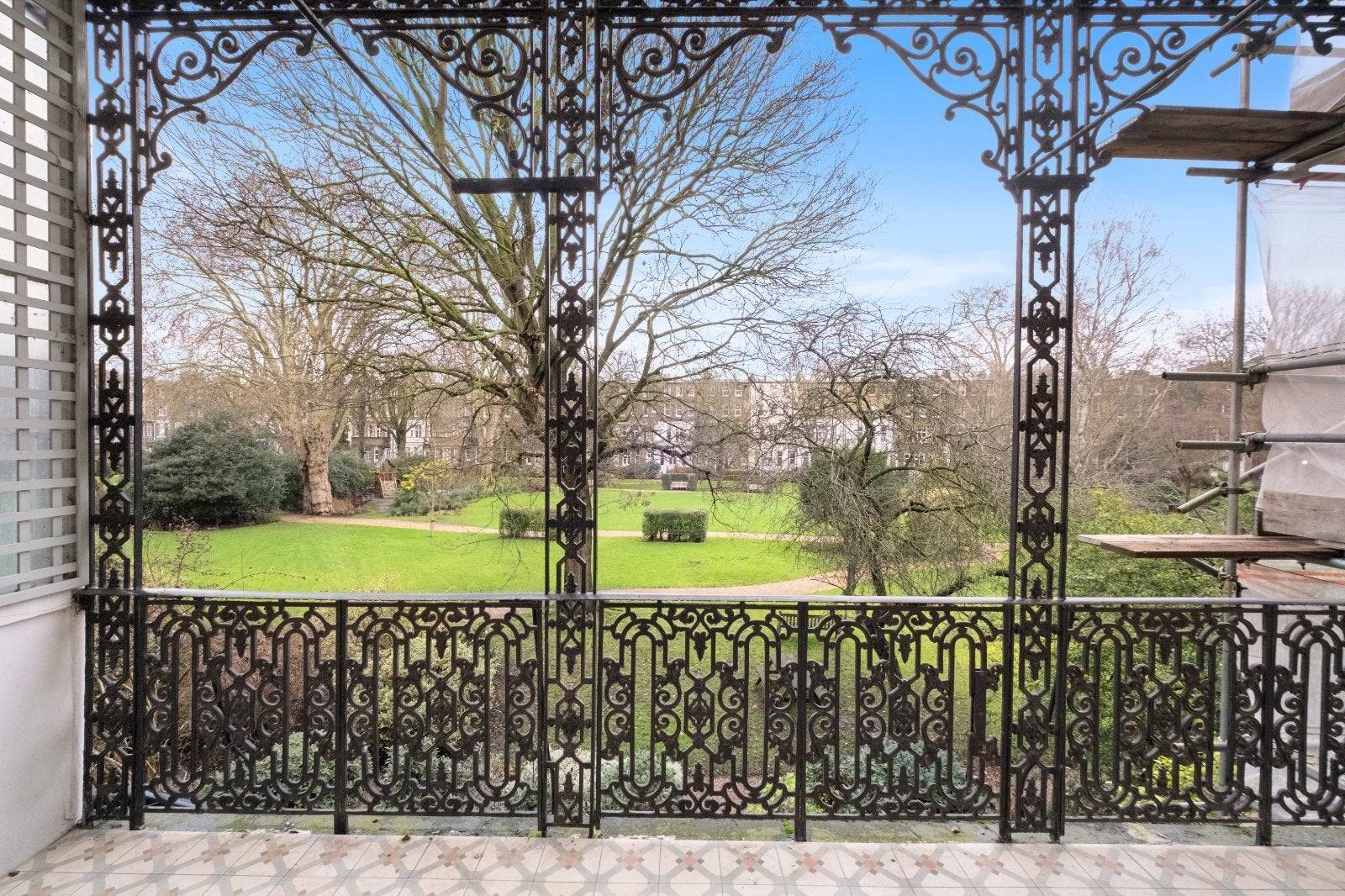 Flat Philbeach Gardens in Greater London