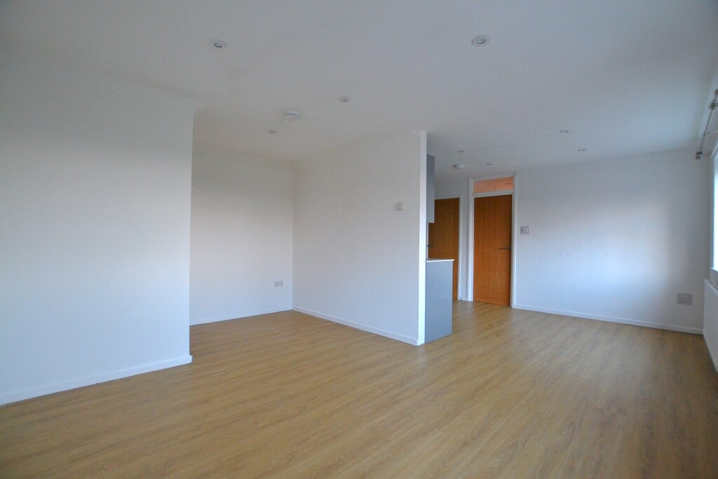 Flat Cromwell Road in Uttlesford