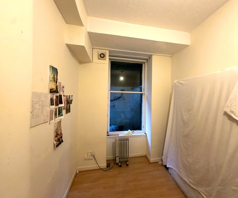 Room Belmont Street in Glasgow