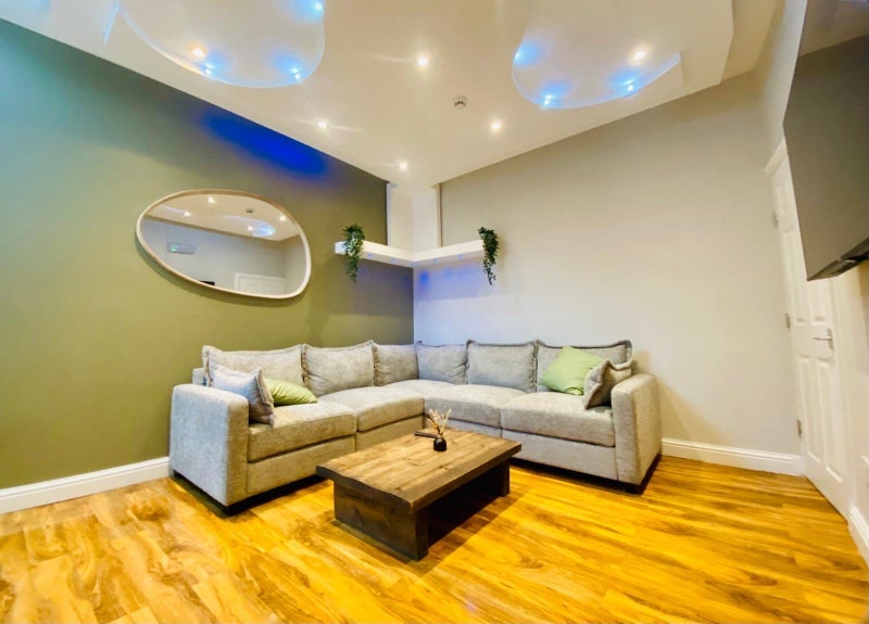 Room Fleeson Street in Manchester