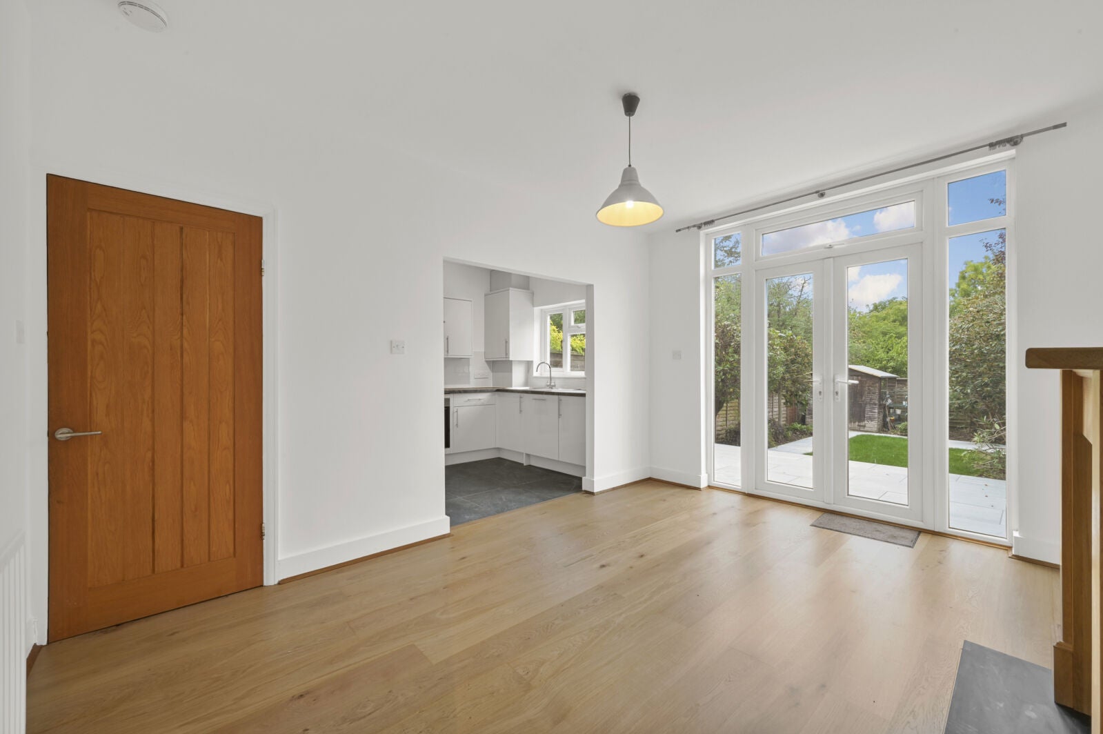House Cannon Close in Greater London