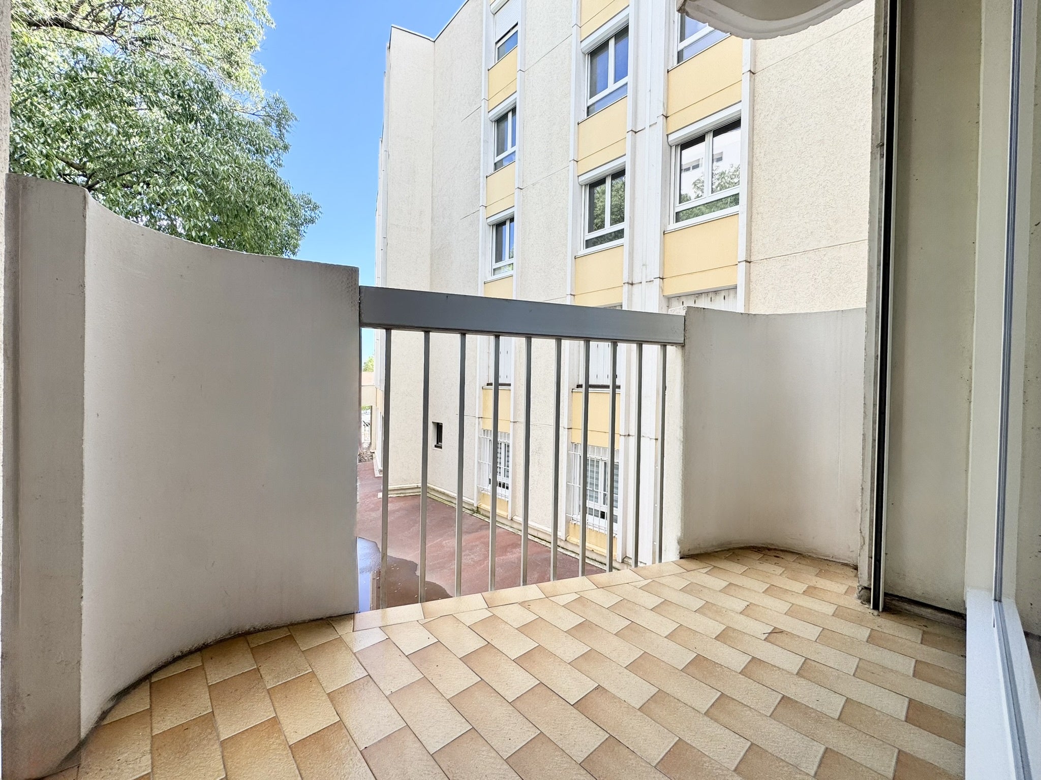 Flat Rue Émile Jamais in Nîmes