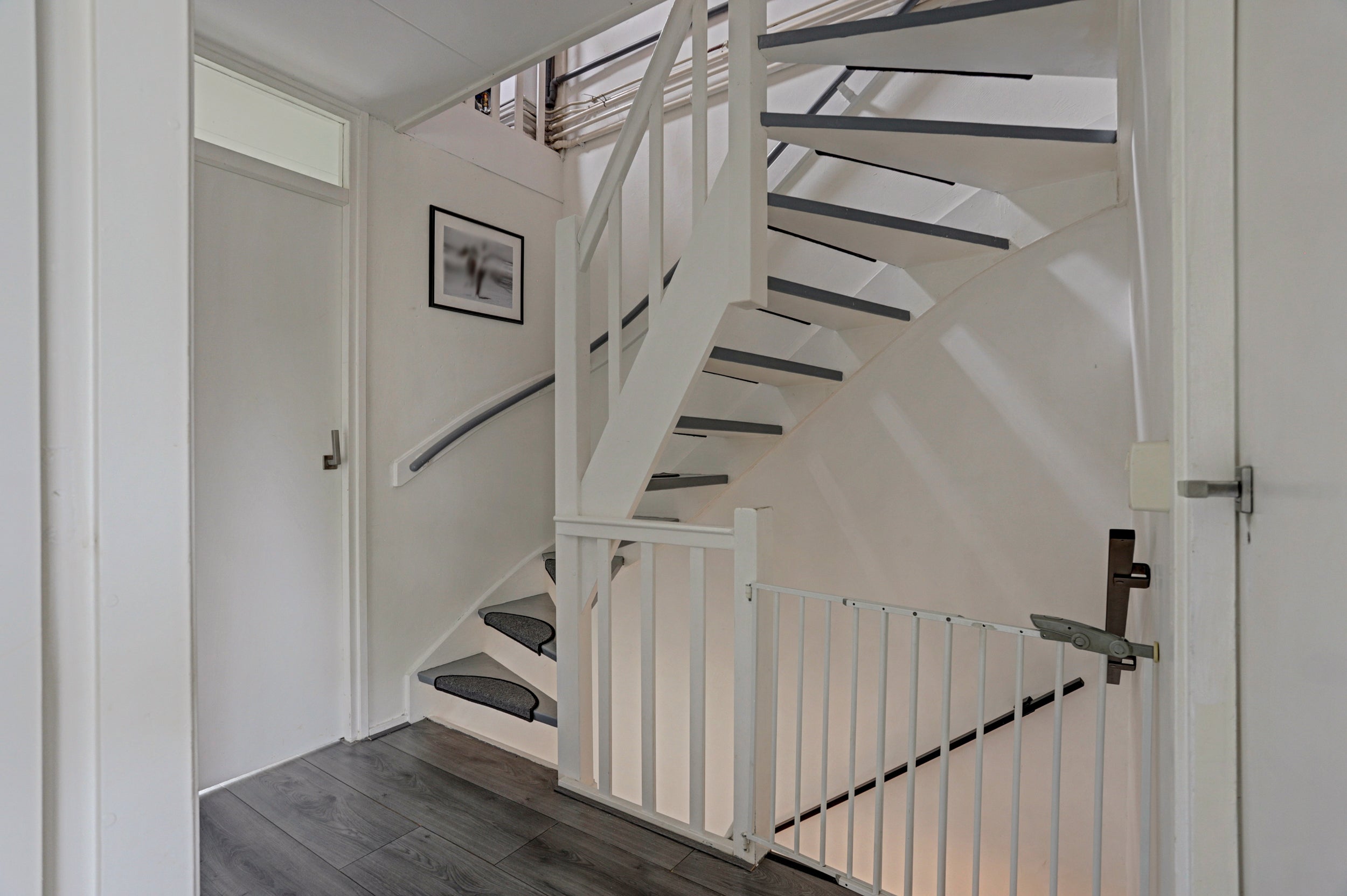 Tussenwoning te koop: van de Spiegelstraat 19, Zwijndrecht
