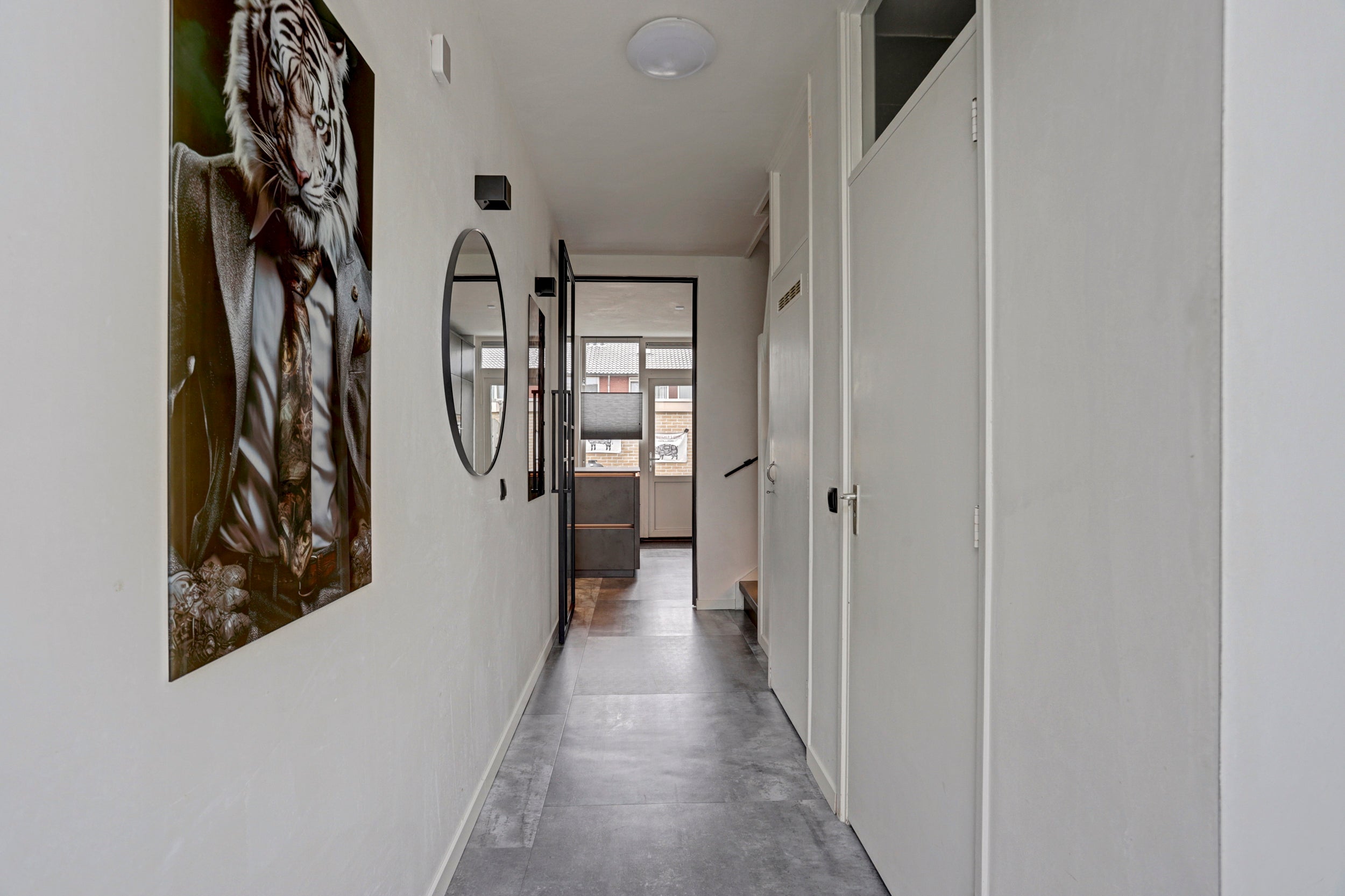 Tussenwoning te koop: van de Spiegelstraat 19, Zwijndrecht