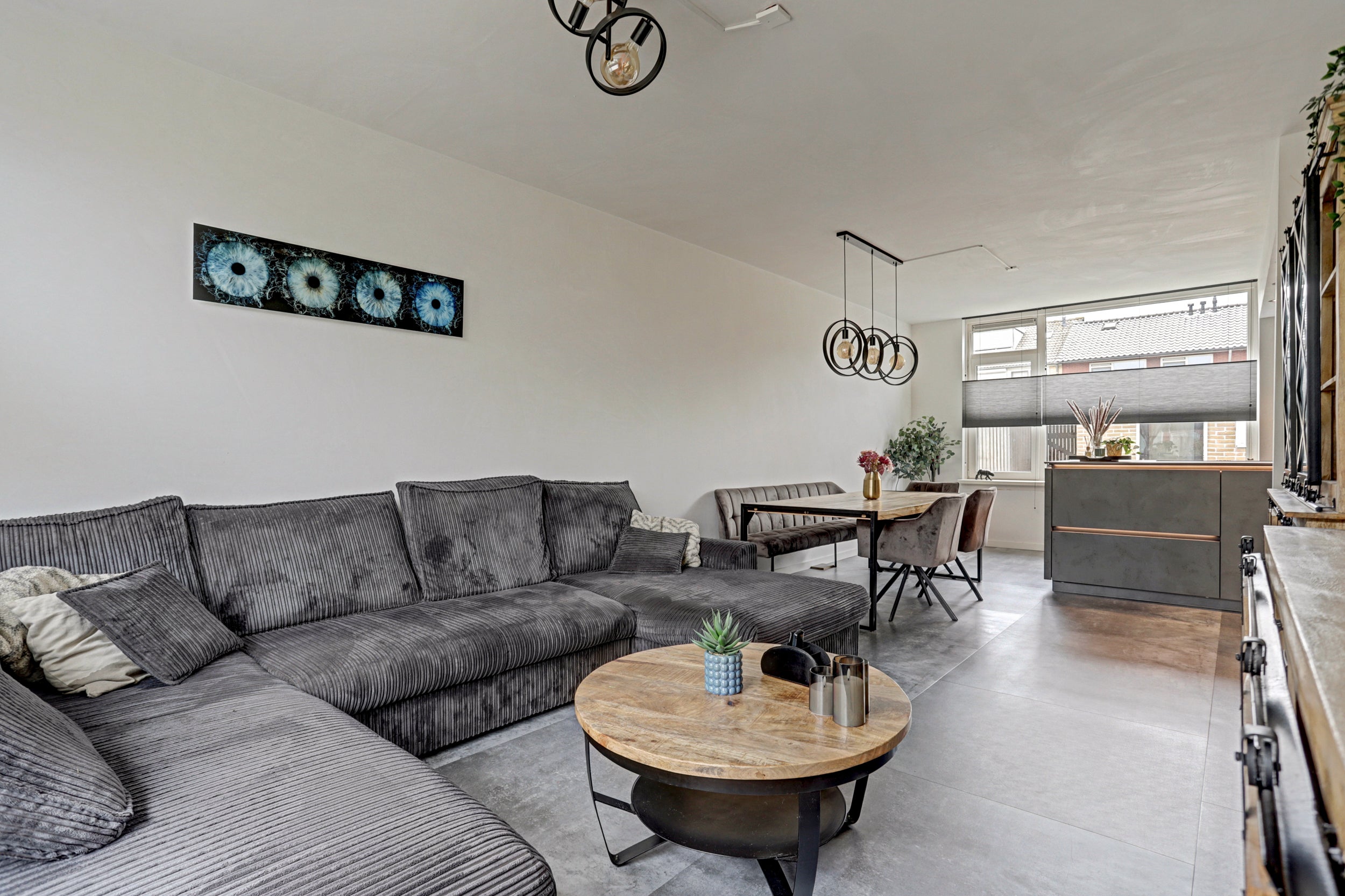 Tussenwoning te koop: van de Spiegelstraat 19, Zwijndrecht