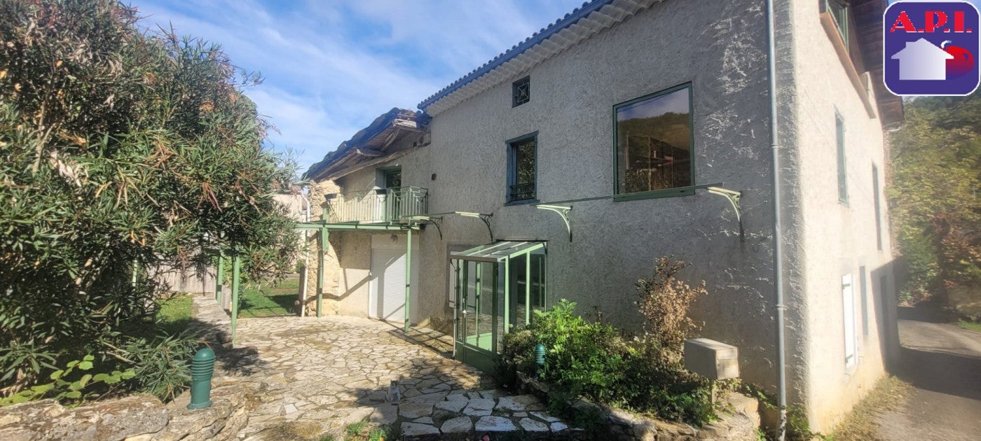 House Route de la Garosse in Ségura