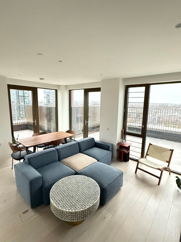 Room City Road in Greater London