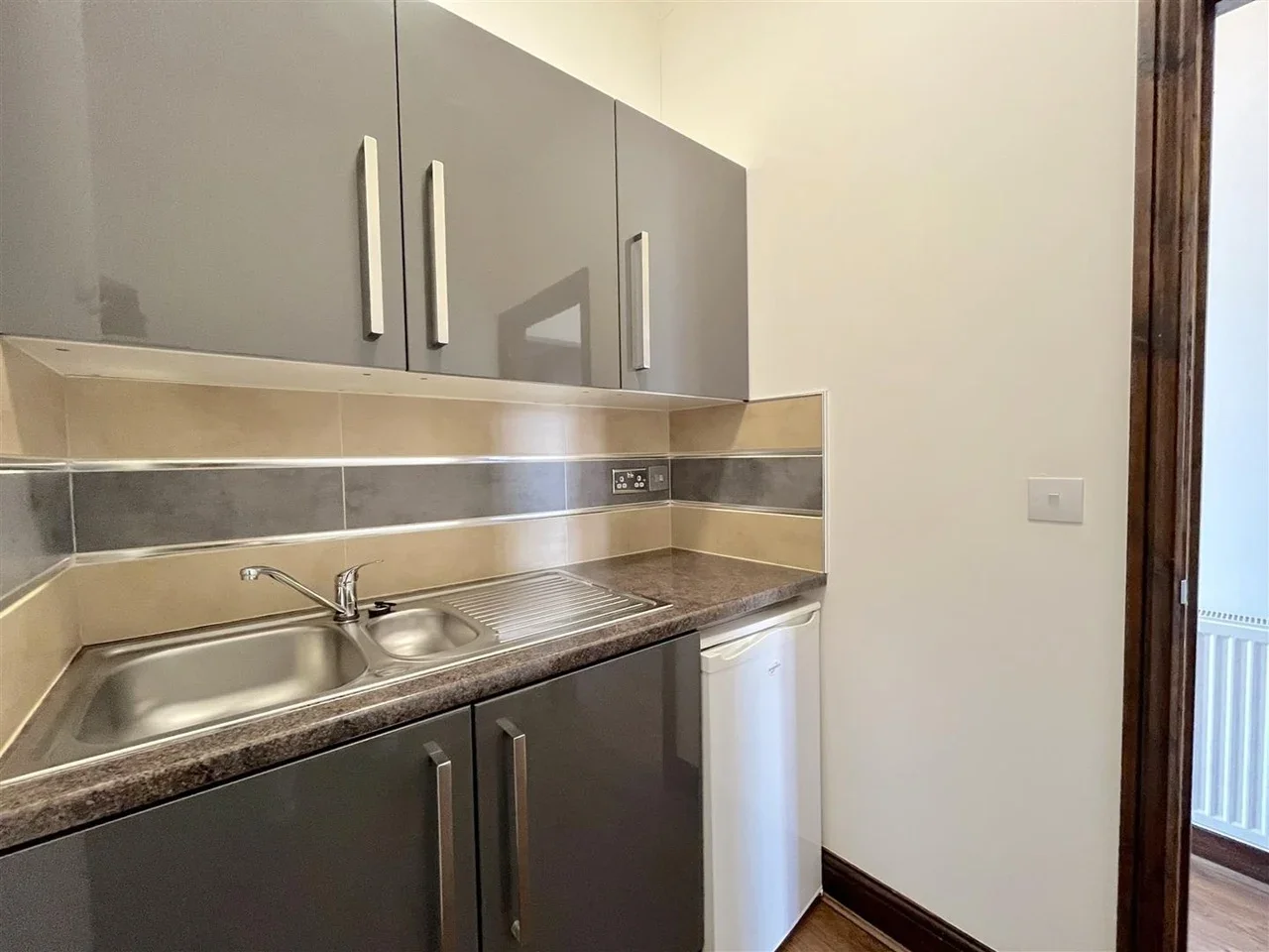 Flat Malden Road in Greater London