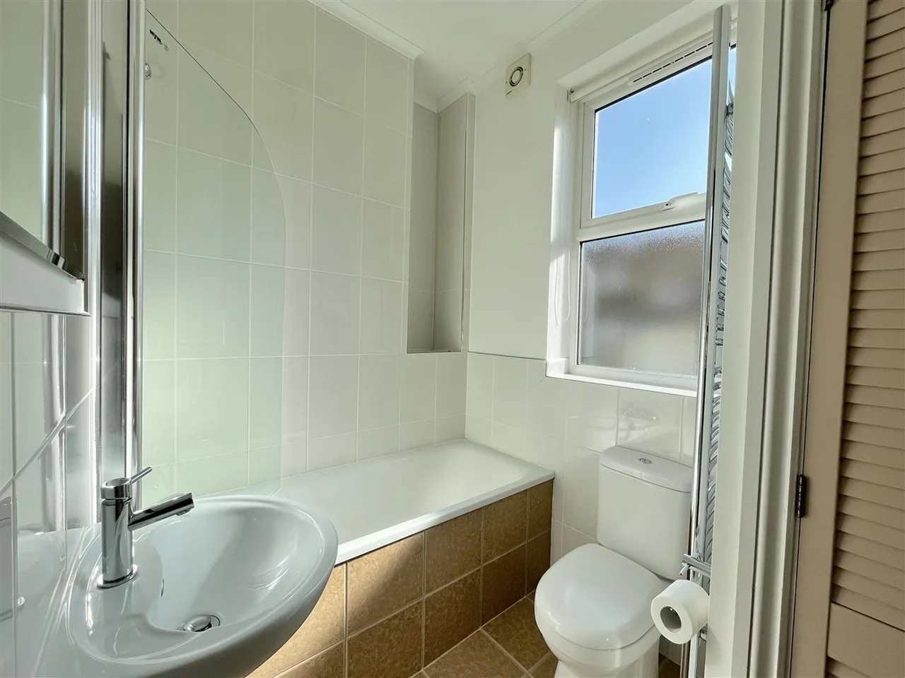 Flat Malden Road in Greater London