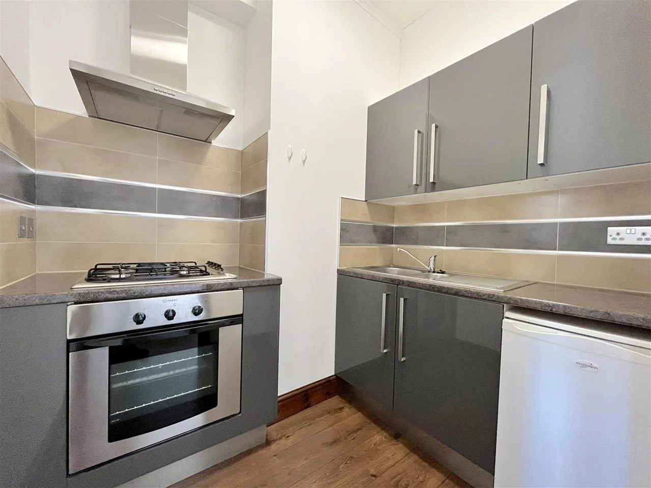 Flat Malden Road in Greater London