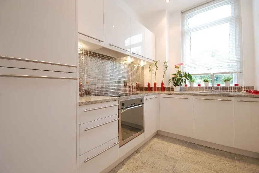 Flat Finchley Road in Greater London