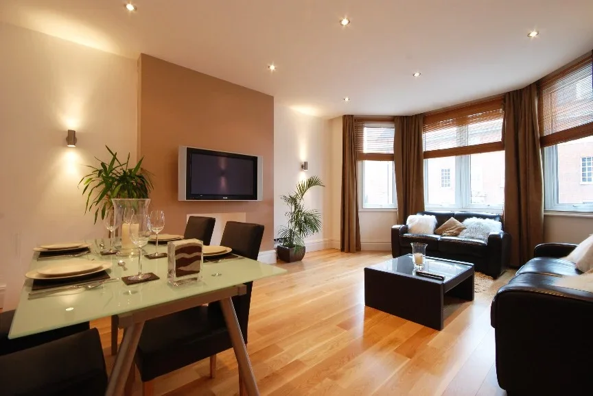 Flat Finchley Road in Greater London