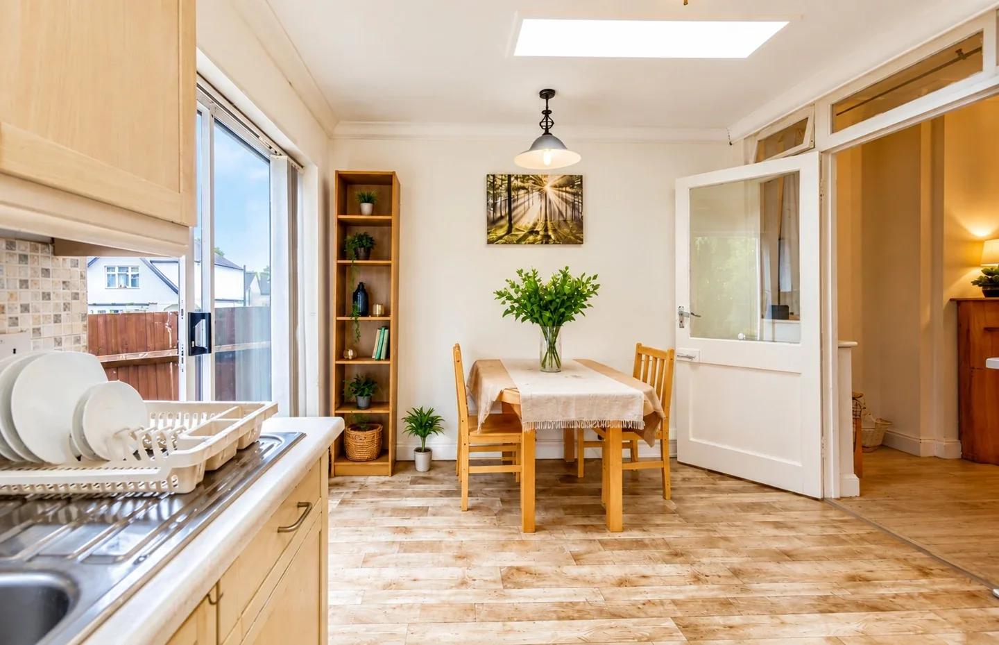 Flat Long Lane in Greater London