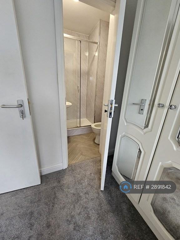 Room Surrey Street in St Helens