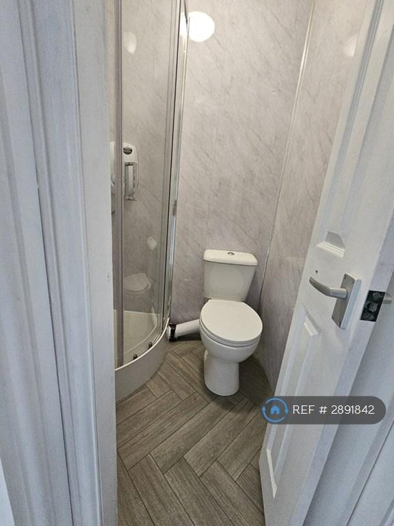 Room Surrey Street in St Helens