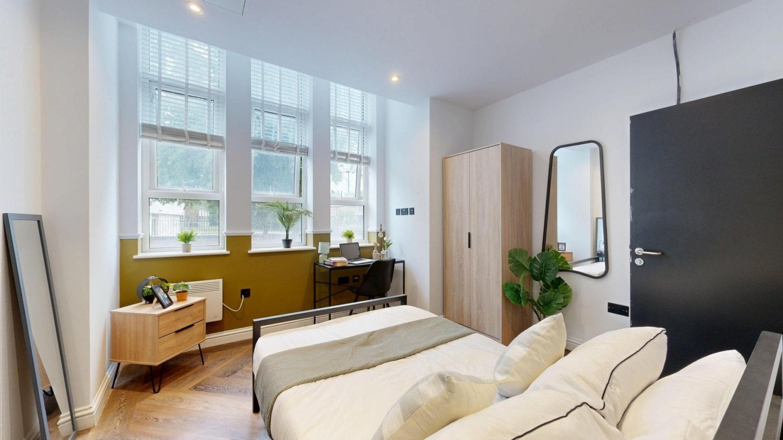 Room Thurloe Street in Manchester