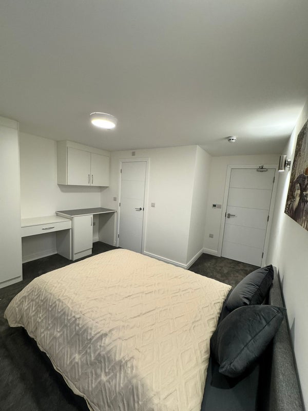 Room A412 in Slough
