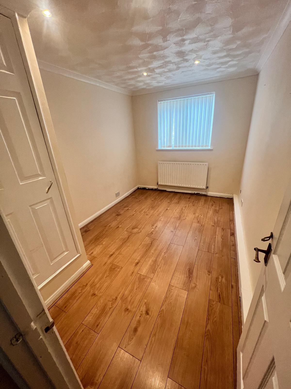 Flat Redmead Road in Greater London