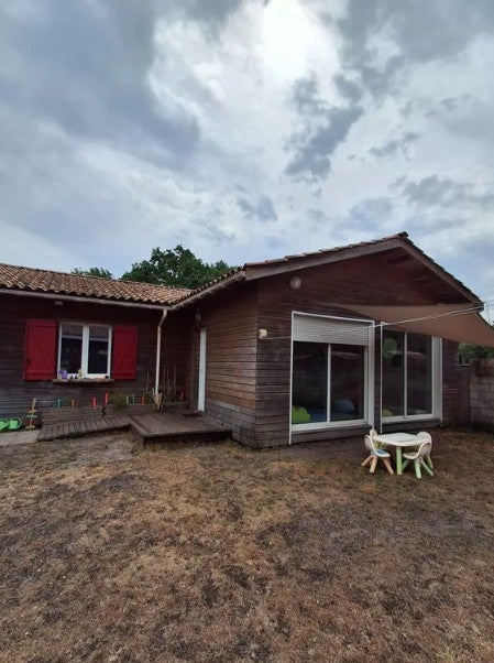 House Rue des Treilles in Libourne