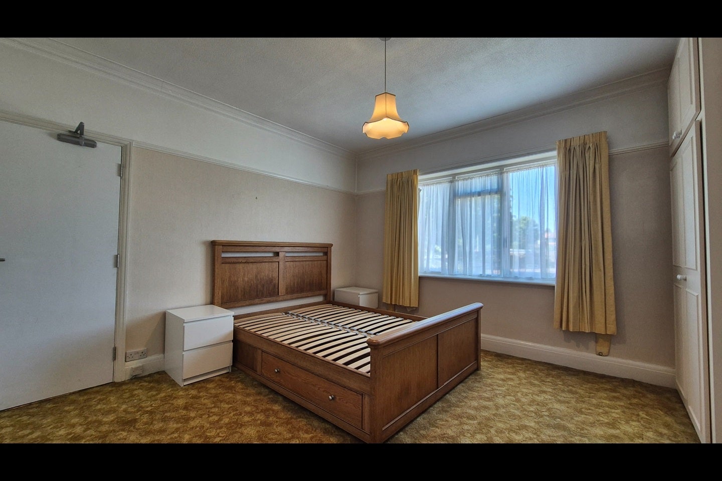 Room Green Lanes in Greater London