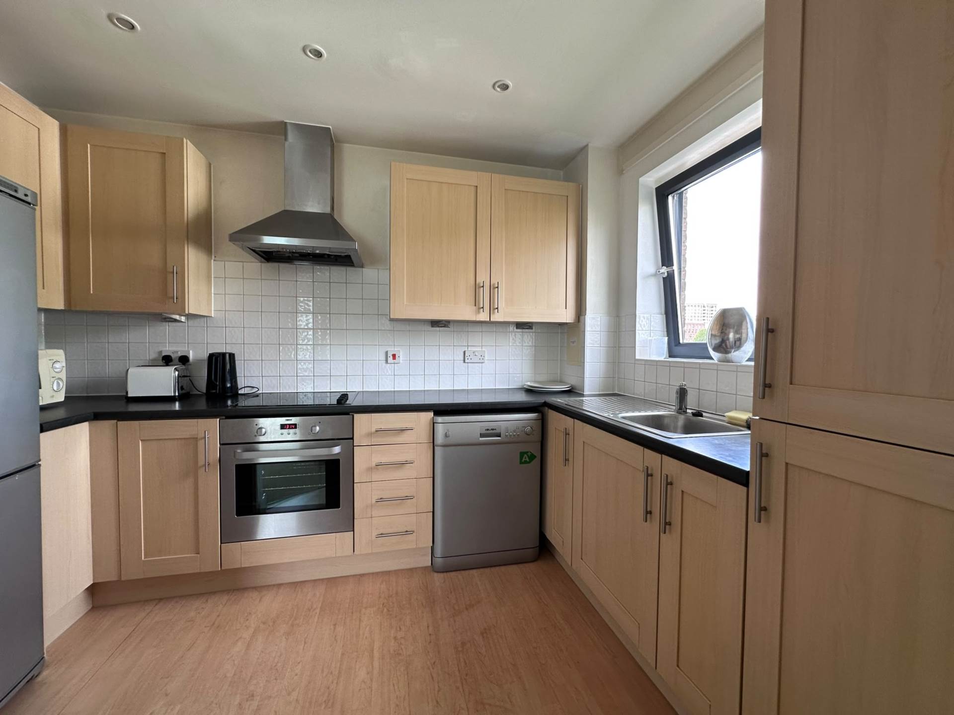 Room Maugham Way in Greater London