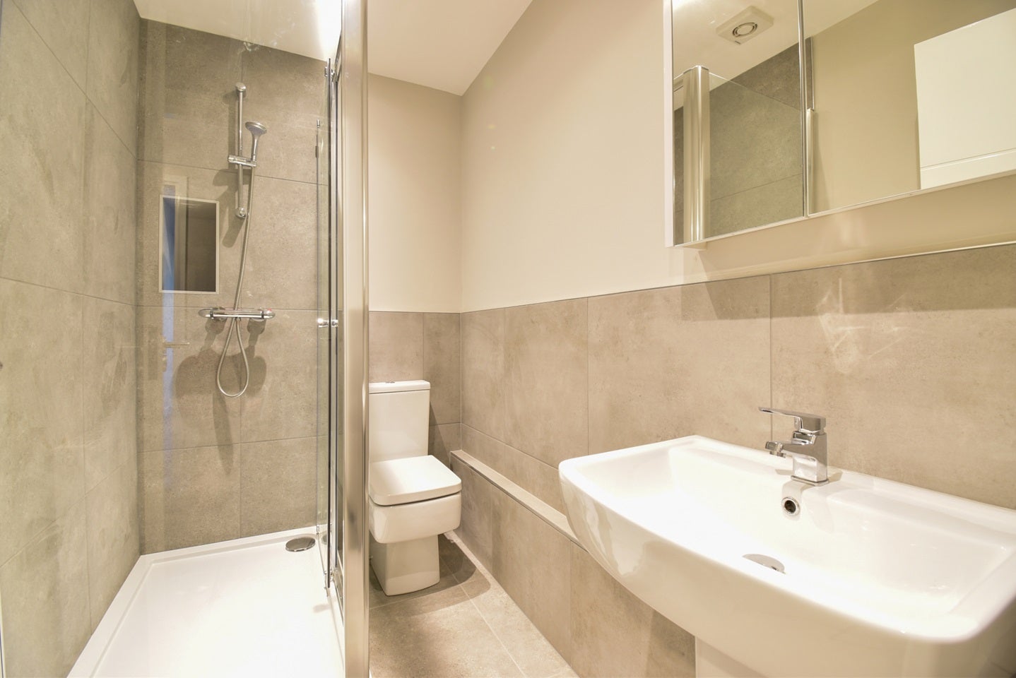Flat Effingham Square in Rotherham