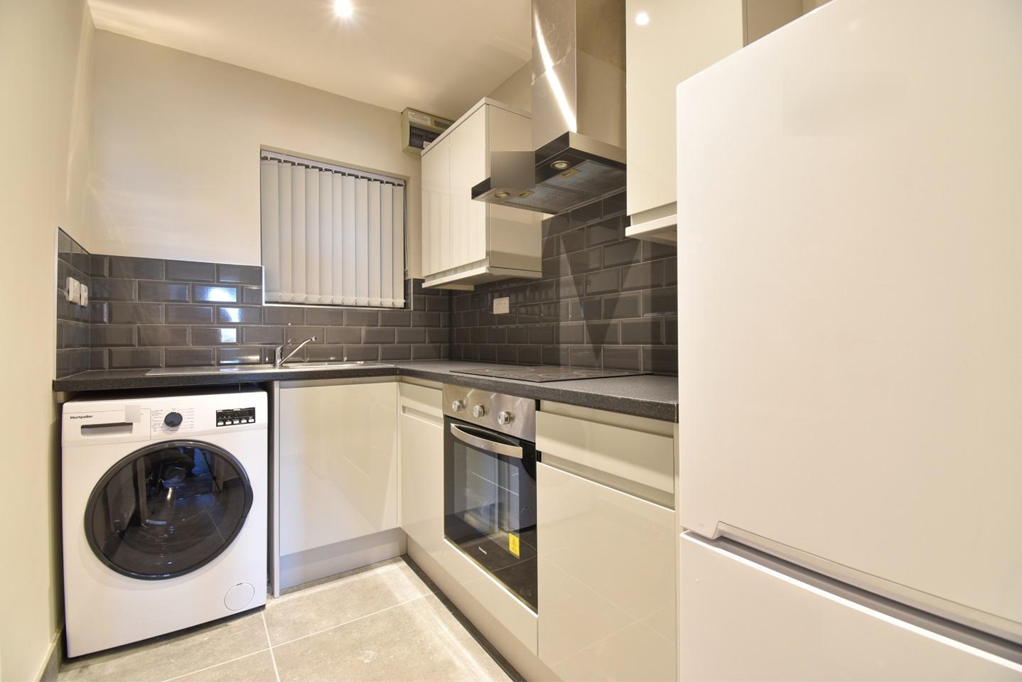 Flat Effingham Square in Rotherham