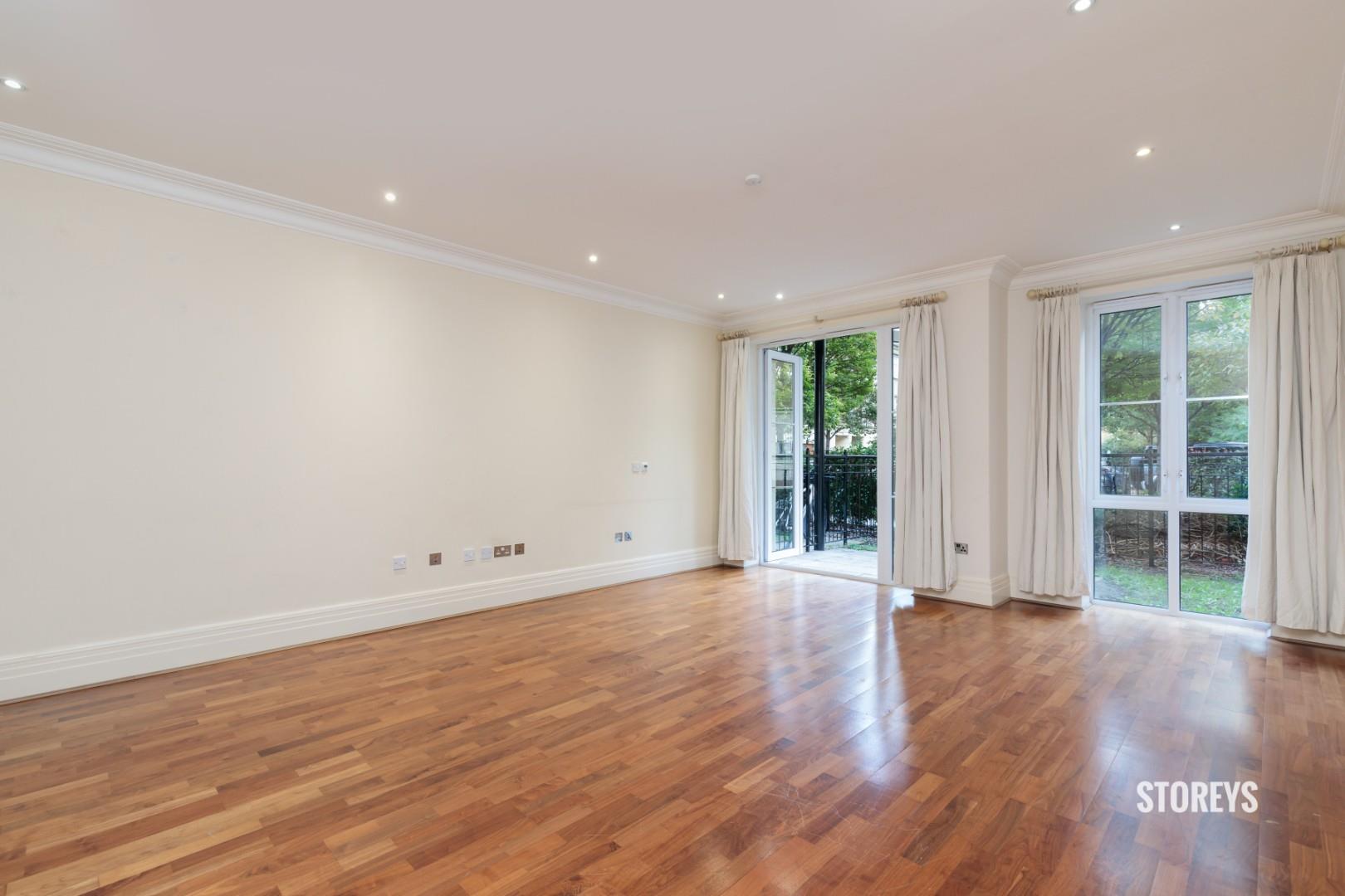 Flat Melliss Avenue in London