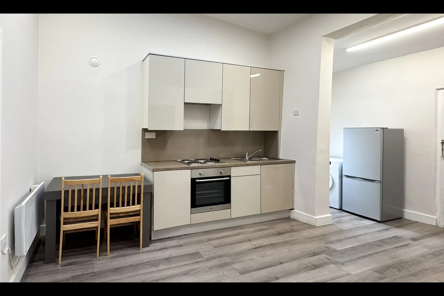 Flat Canonbury Road in Greater London