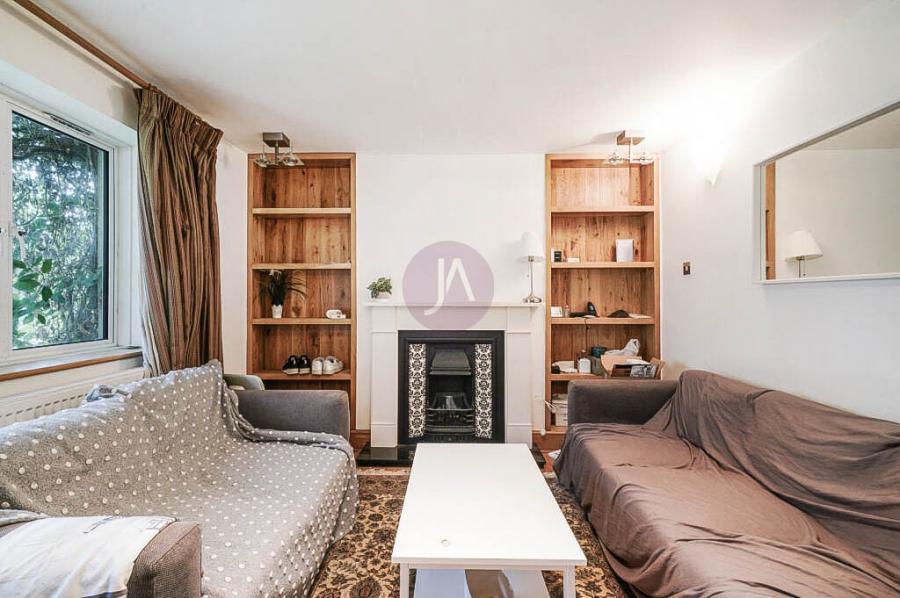 Flat Hamilton Terrace in City of Westminster