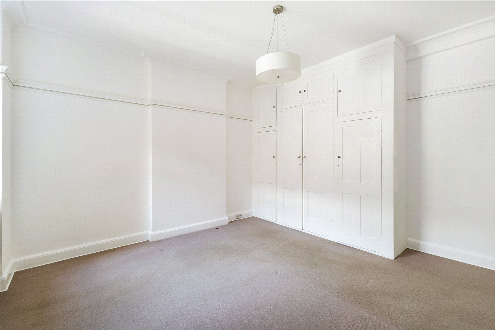 Flat Sloane Street in Greater London