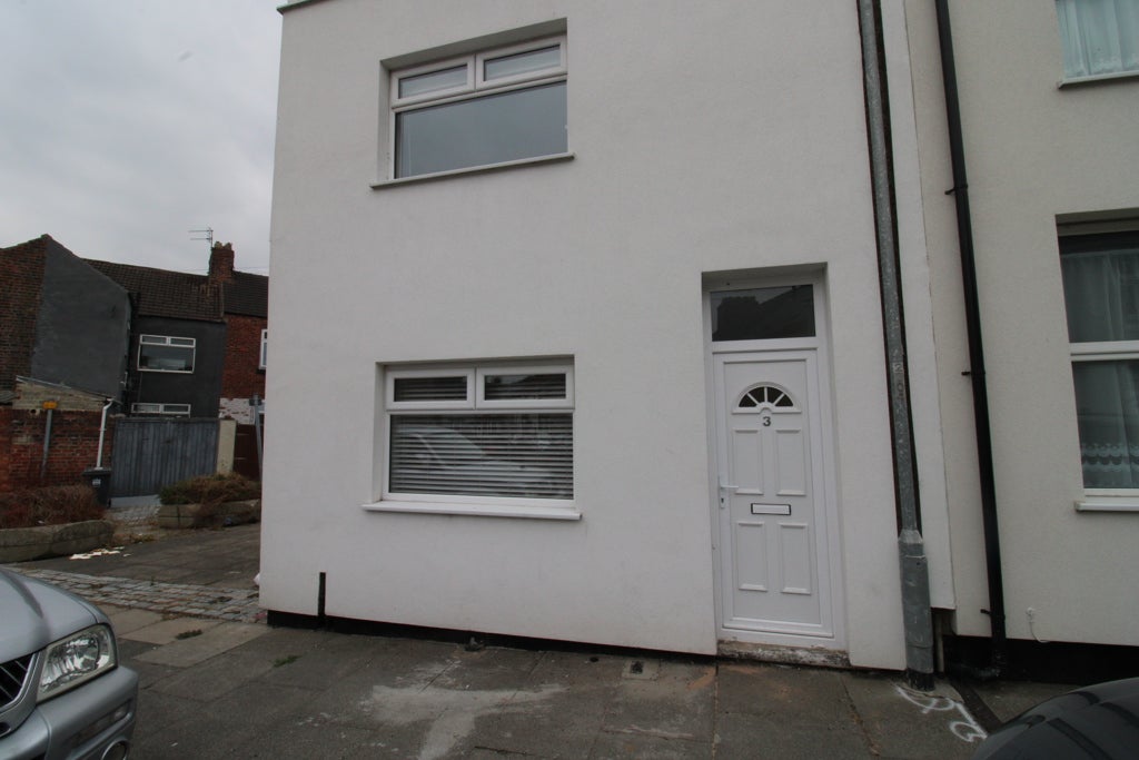 House Selbourne Terrace in Darlington